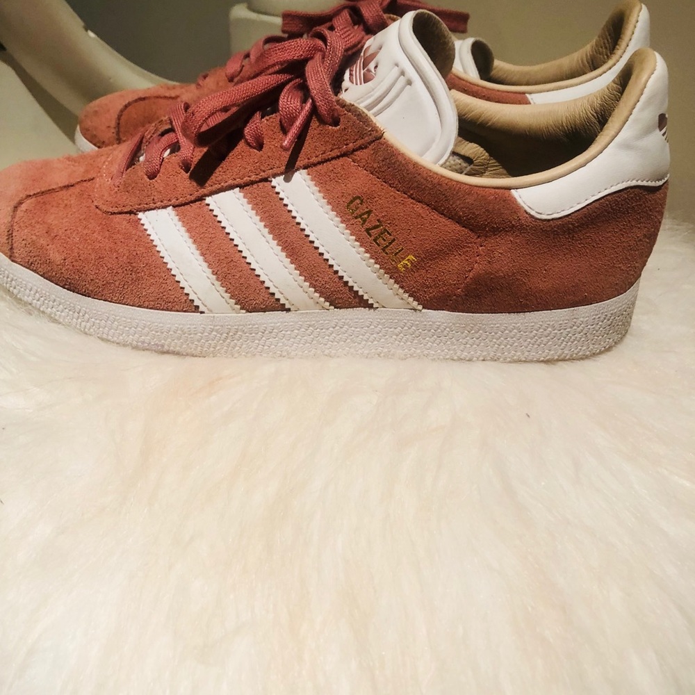 Suede pink adidas only worn  twice